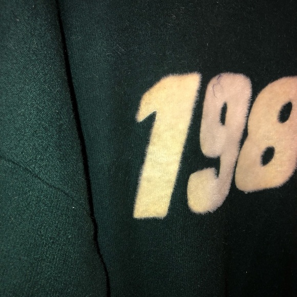 Zara Women’s Sweater - Picture 1 of 4